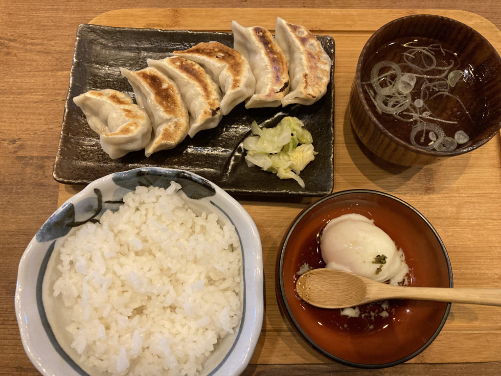 立川【肉汁餃子のダンダダン】ランチはお得においしい餃子定食
