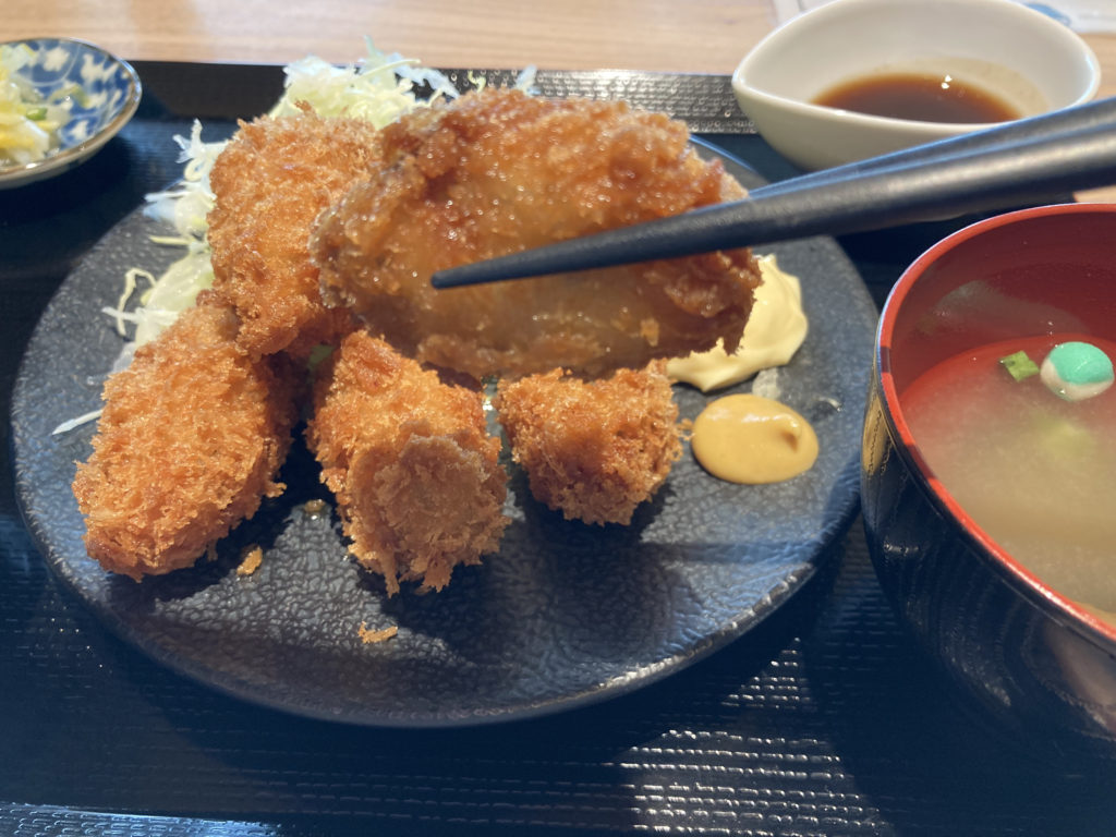 【立川 牡蠣basara】ランチの牡蠣フライ定食